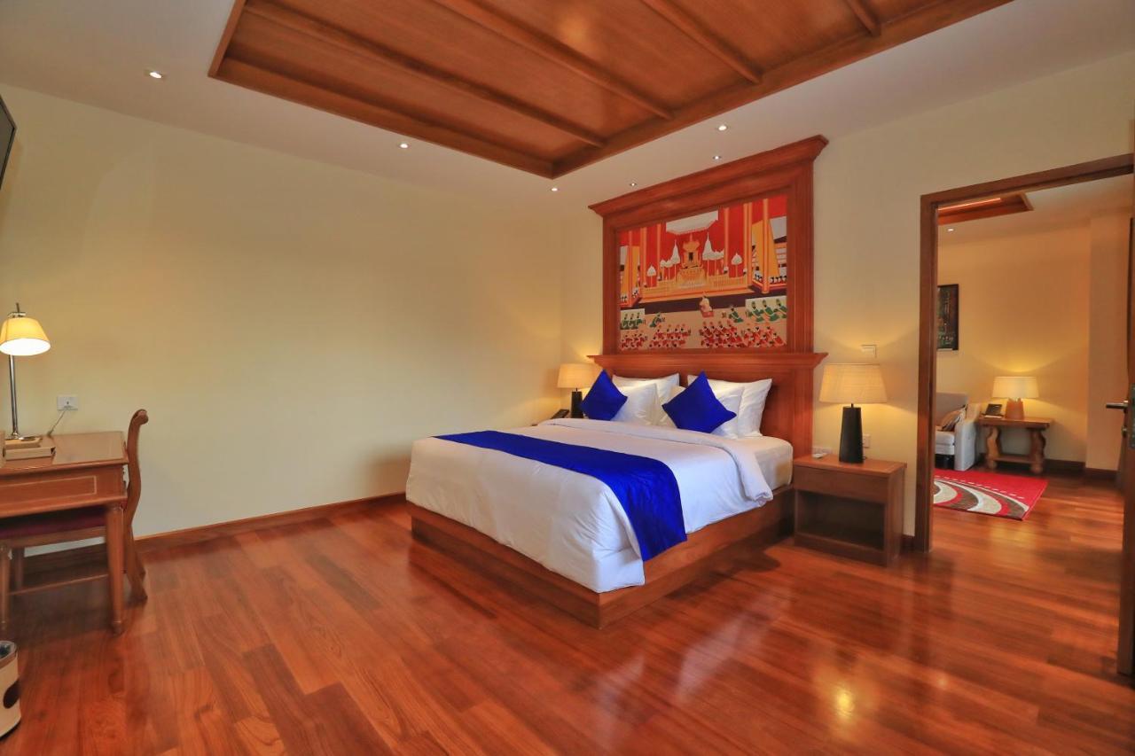 Sunset Palace View Suites Mandalaj Kültér fotó