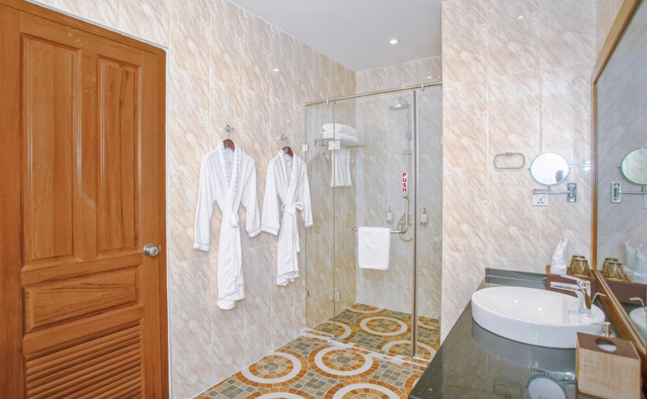 Sunset Palace View Suites Mandalaj Kültér fotó