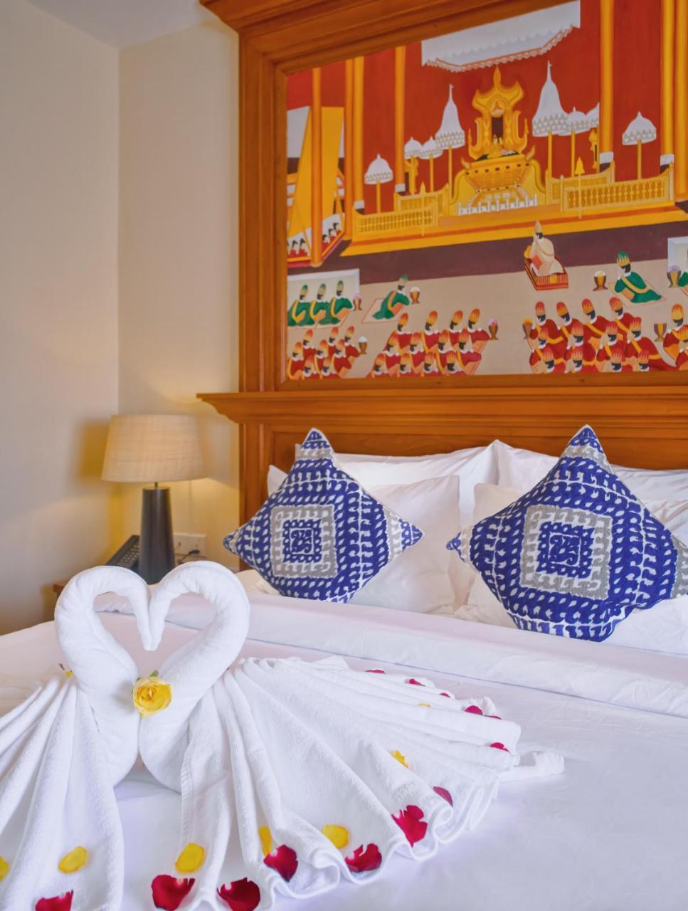 Sunset Palace View Suites Mandalaj Kültér fotó