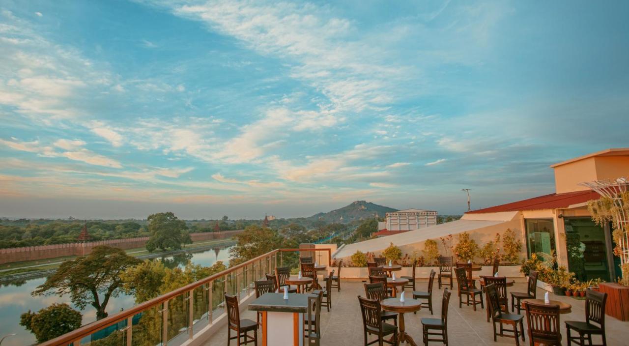 Sunset Palace View Suites Mandalaj Kültér fotó