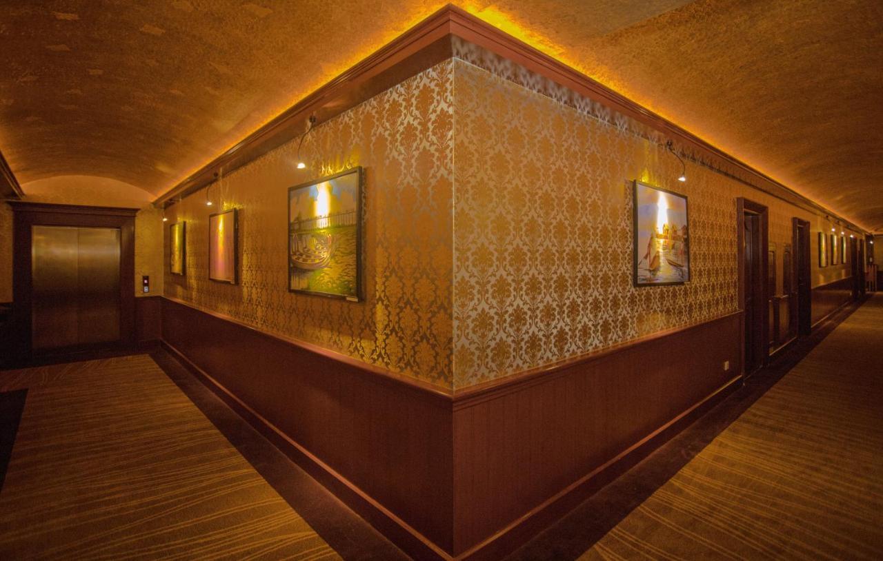 Sunset Palace View Suites Mandalaj Kültér fotó